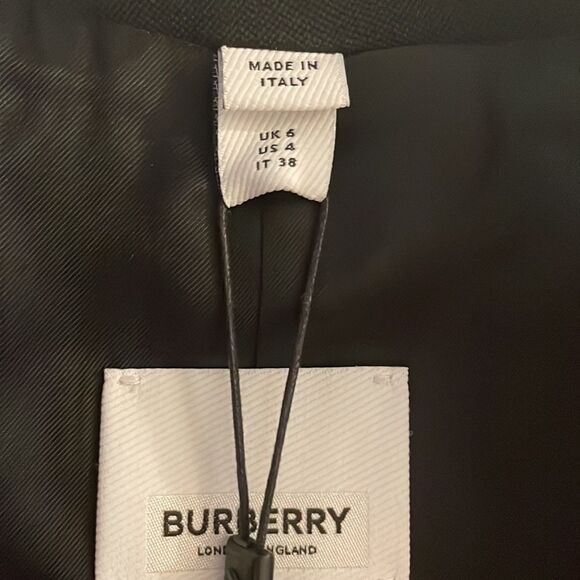 Burberry Debby Black virgin wool blazer, NWT - Picture 12 of 12
